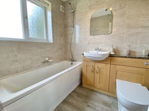 Family Bathroom- click for photo gallery